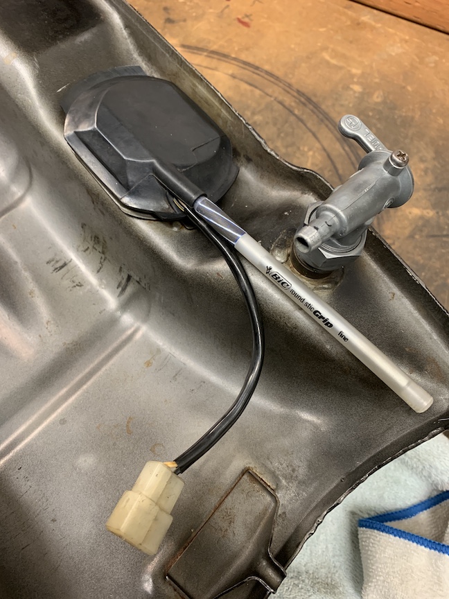 Fuel gauge boot.JPG