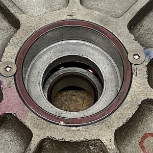 main bearing locking.JPG